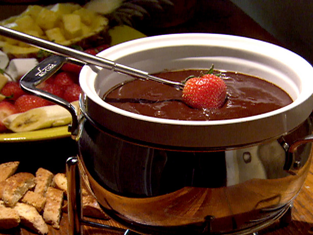 Swiss Fondue Recipe | Cheesy Fondue Dinner Sauce